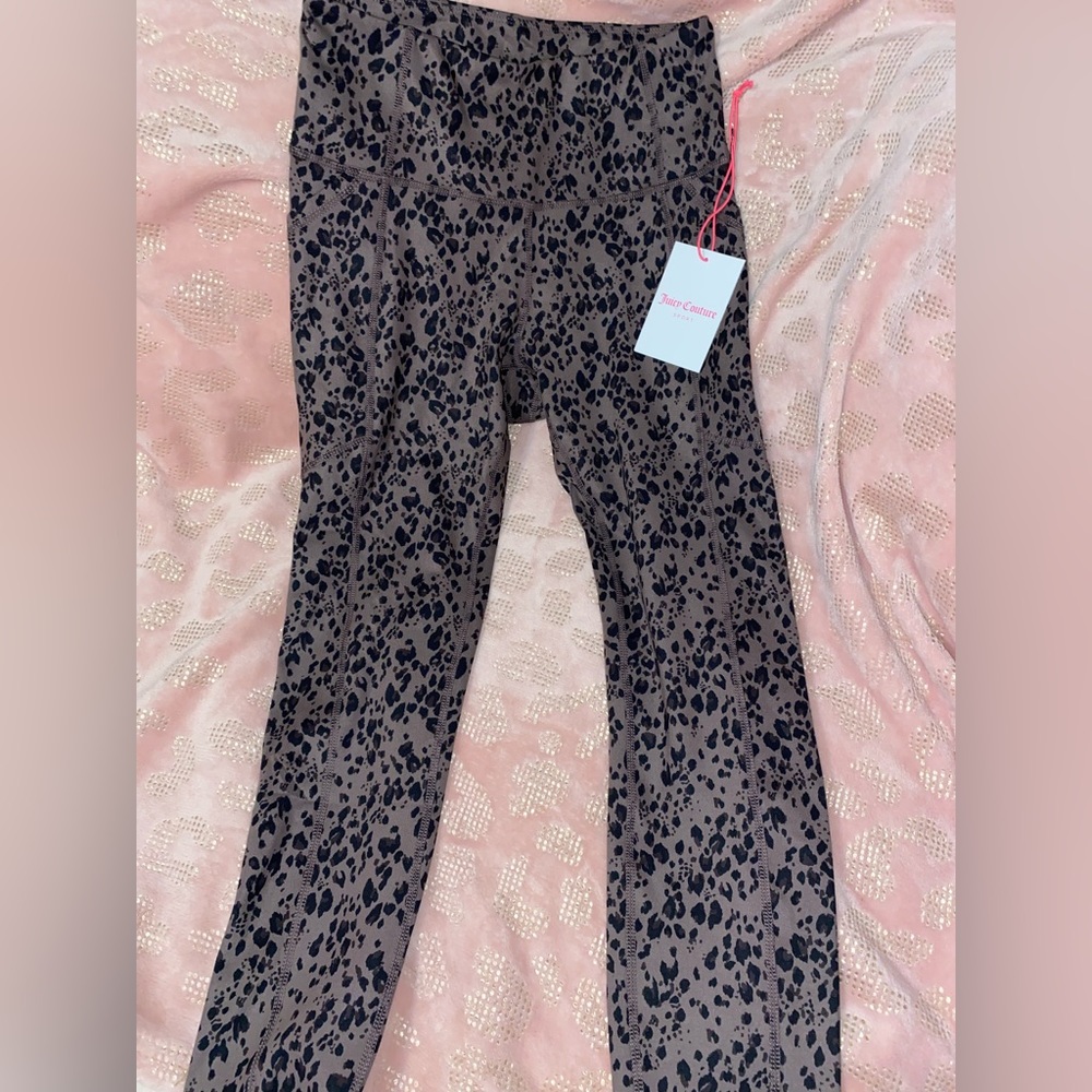 JUICY COUTURE 👑🩷✨ sport leggings in lush leopard print 🐆🖤 NWT